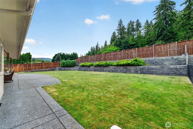 304 Antonie Avenue N, Eatonville, WA 98328