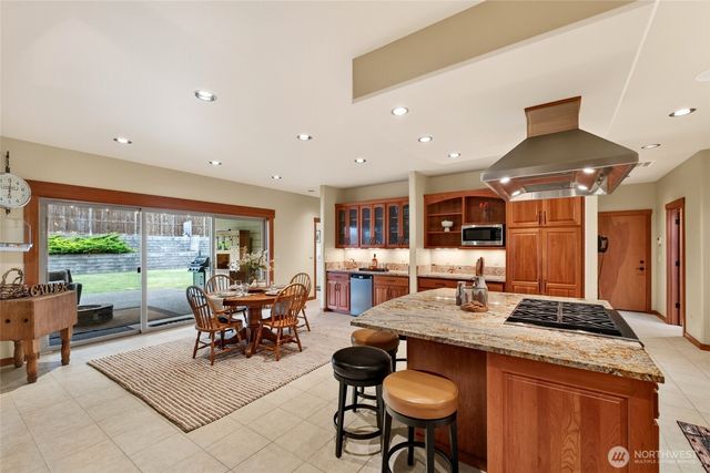 304 Antonie Avenue N, Eatonville, WA 98328