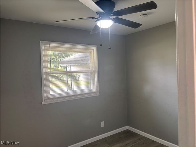 97 Idlewood Road, Austintown, OH 44515