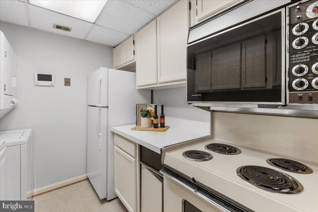 Image 12 of property listing at 208 JUSTICE CT NE #44, Washington, DC 20002