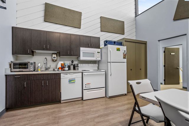 7511 W Arrowhead Ave - Ste G Ste G, Kennewick, WA 99336