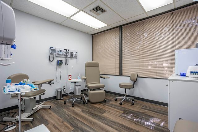 7511 W Arrowhead Ave - Ste G Ste G, Kennewick, WA 99336