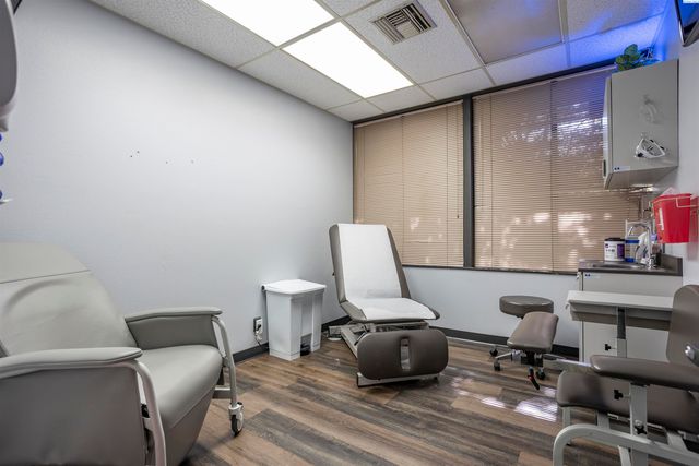 7511 W Arrowhead Ave - Ste G Ste G, Kennewick, WA 99336