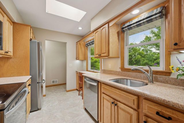 3933 Dartmouth Drive, Minnetonka, MN 55345