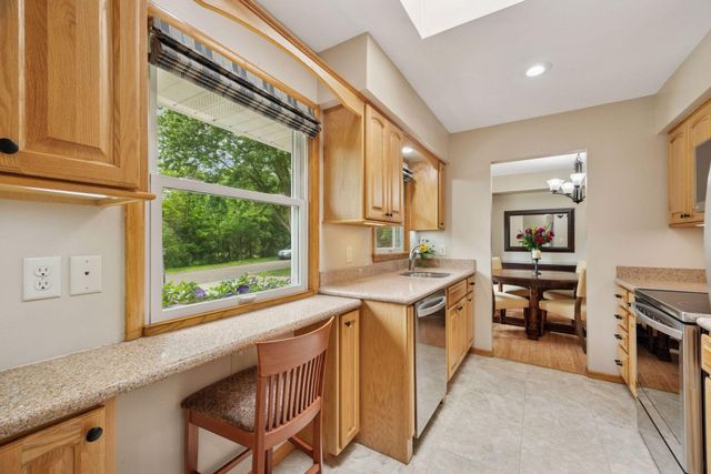 3933 Dartmouth Drive, Minnetonka, MN 55345