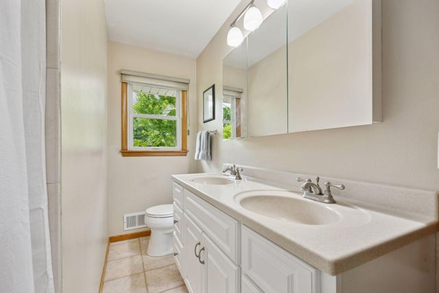 3933 Dartmouth Drive, Minnetonka, MN 55345