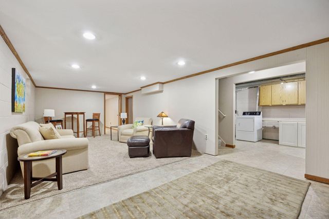3933 Dartmouth Drive, Minnetonka, MN 55345
