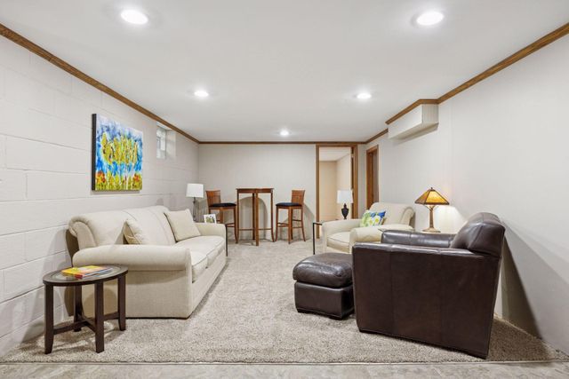 3933 Dartmouth Drive, Minnetonka, MN 55345