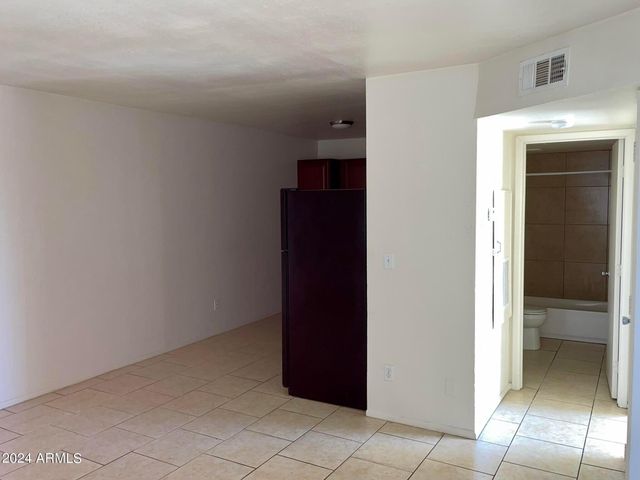 2417 W CAMPBELL Avenue 208, Phoenix, AZ 85015