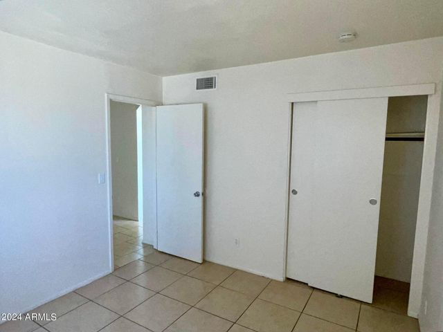 2417 W CAMPBELL Avenue 208, Phoenix, AZ 85015