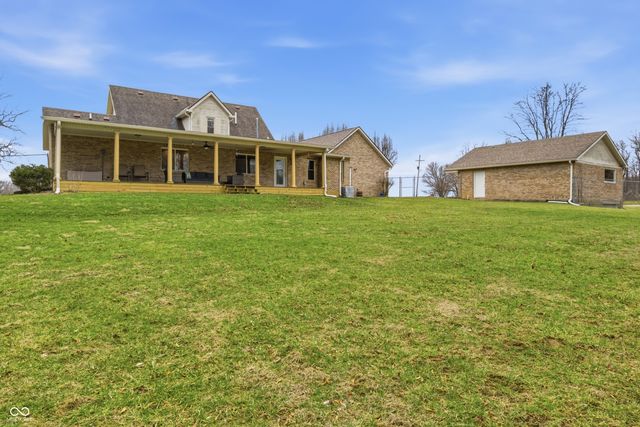 1078 W Suttles Road, Connersville, IN 47331
