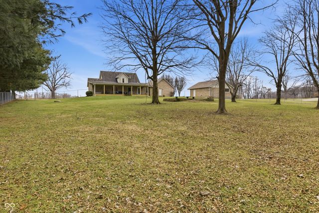 1078 W Suttles Road, Connersville, IN 47331
