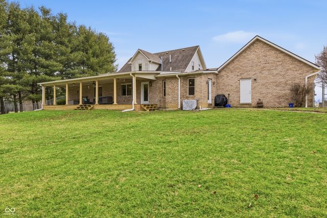 1078 W Suttles Road, Connersville, IN 47331