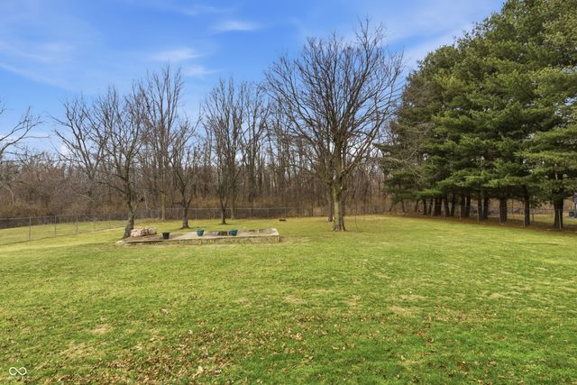 1078 W Suttles Road, Connersville, IN 47331