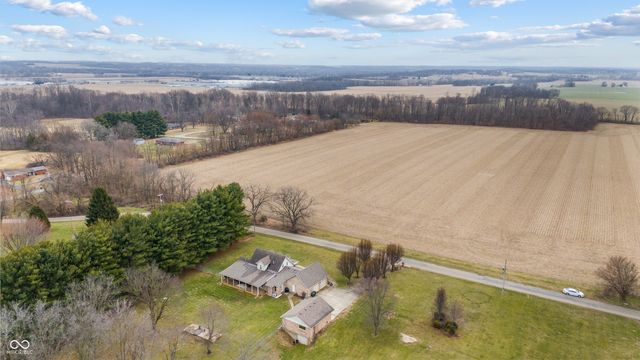 1078 W Suttles Road, Connersville, IN 47331