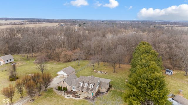 1078 W Suttles Road, Connersville, IN 47331