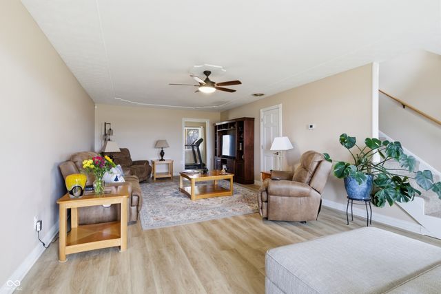 1078 W Suttles Road, Connersville, IN 47331