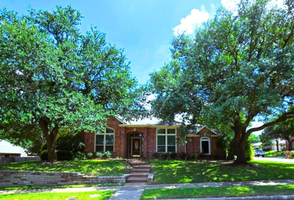 400 Brook View Court, Prosper, TX 75078
