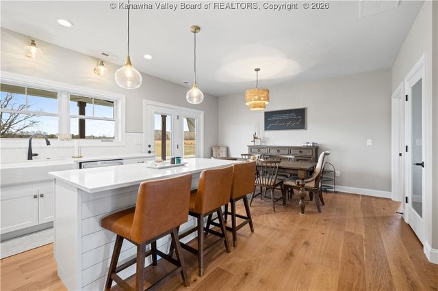 227 Alexander's Avenue, Fraziers Bottom, WV 25082