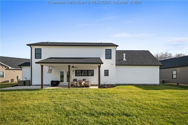 227 Alexander's Avenue, Fraziers Bottom, WV 25082