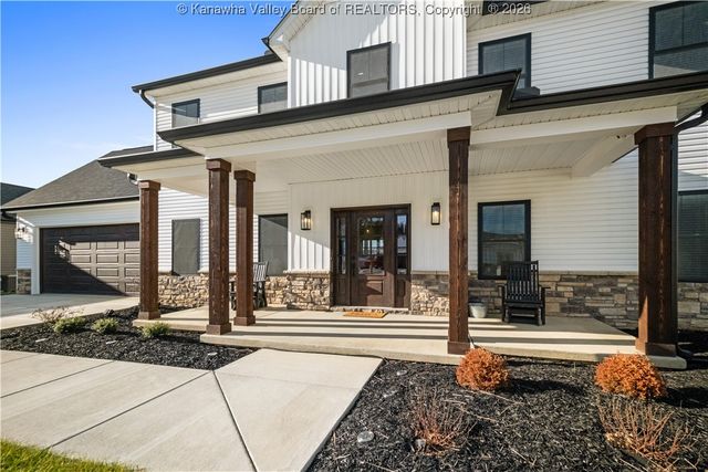 227 Alexander's Avenue, Fraziers Bottom, WV 25082