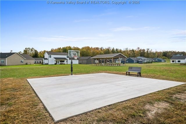 227 Alexander's Avenue, Fraziers Bottom, WV 25082