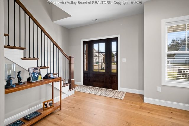 227 Alexander's Avenue, Fraziers Bottom, WV 25082