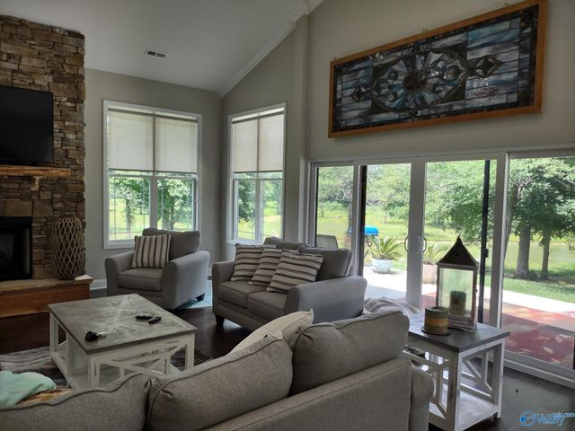 435 Barbee Lane, Scottsboro, AL 35769