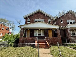 5723 Labadie Avenue, St Louis, MO 63120