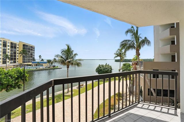 4265 Bay Beach LN 226, Fort Myers Beach, FL 33931