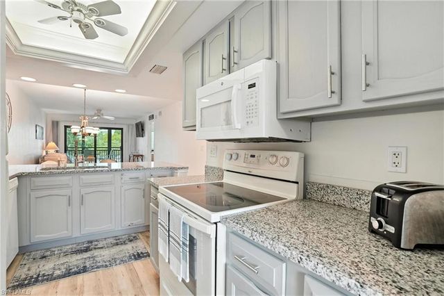 4265 Bay Beach LN 226, Fort Myers Beach, FL 33931