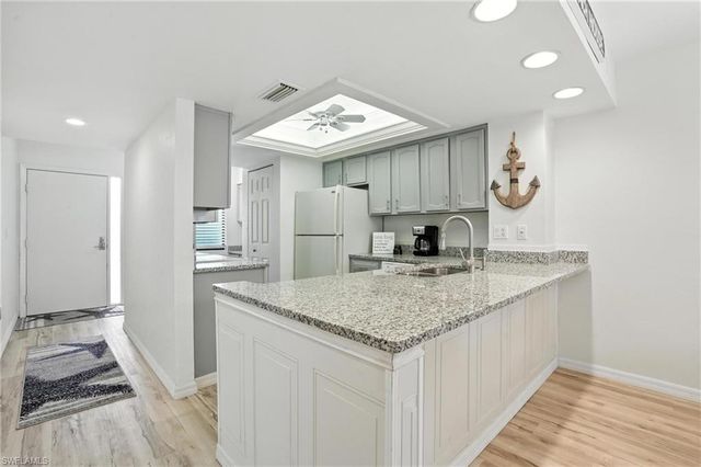 4265 Bay Beach LN 226, Fort Myers Beach, FL 33931