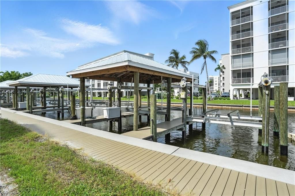 4265 Bay Beach LN 226, FORT MYERS BEACH, FL 33931 — photo 2