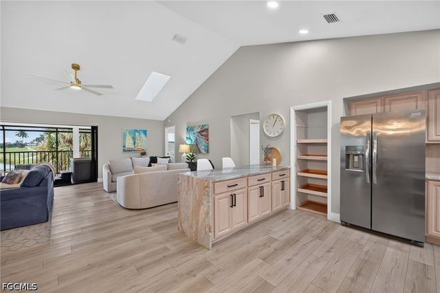 9076 Mockingbird DR, Sanibel, FL 33957