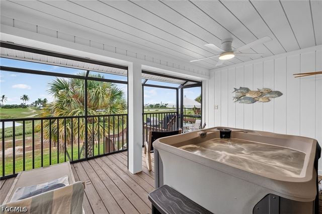 9076 Mockingbird DR, Sanibel, FL 33957