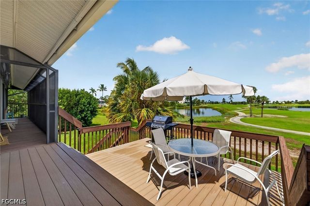 9076 Mockingbird DR, Sanibel, FL 33957