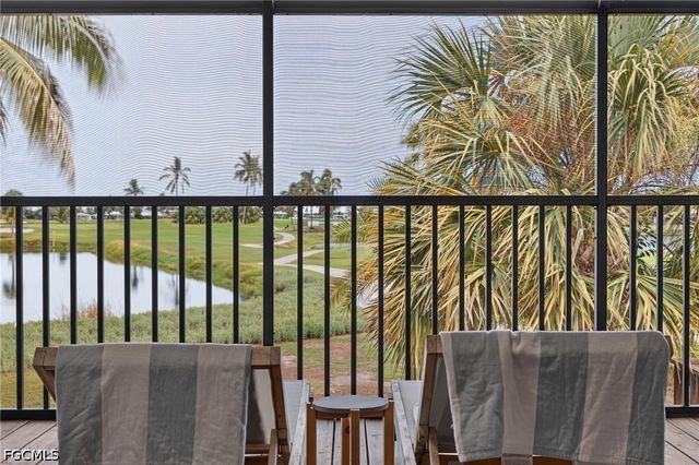 9076 Mockingbird DR, Sanibel, FL 33957