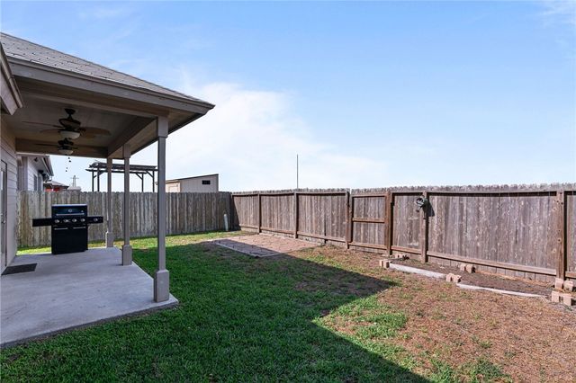 1729 Rhumba Trai, Corpus Christi, TX 78410