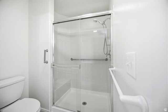 2183 W W JORDAN VILLA DR, West Jordan, UT 84088