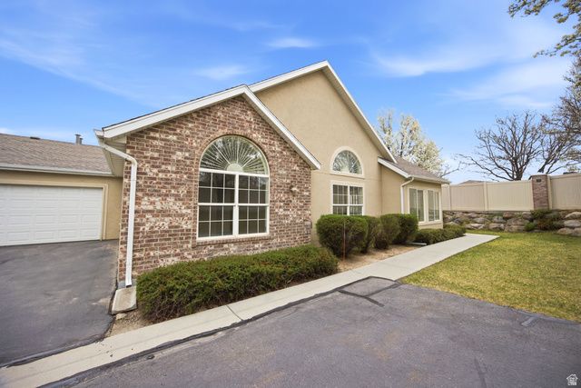 2183 W W JORDAN VILLA DR, West Jordan, UT 84088