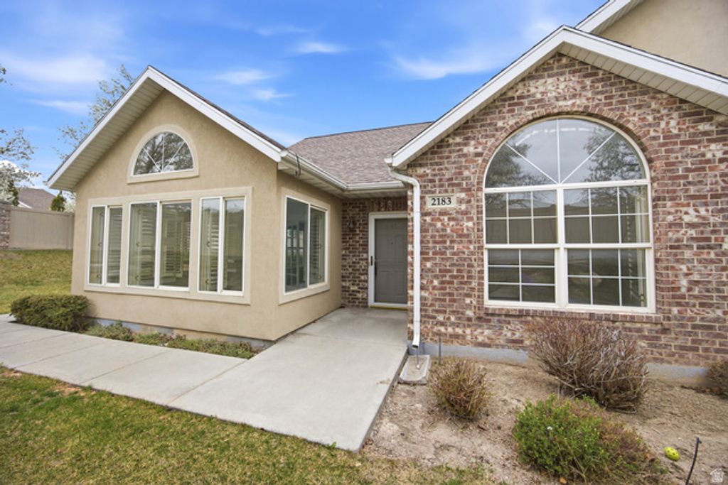 2183 W W JORDAN VILLA DR, West Jordan, UT 84088