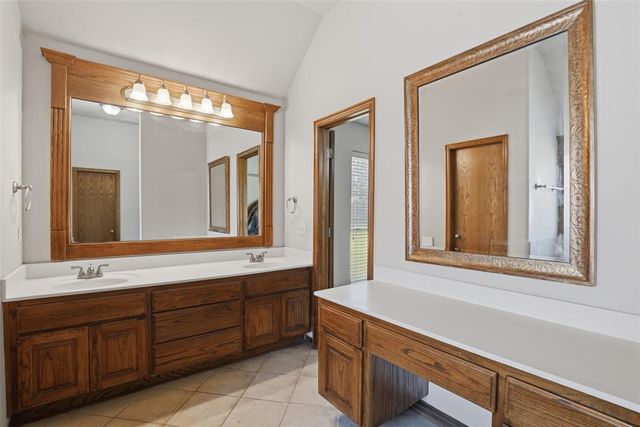 600 NW 160th Street, Edmond, OK 73013