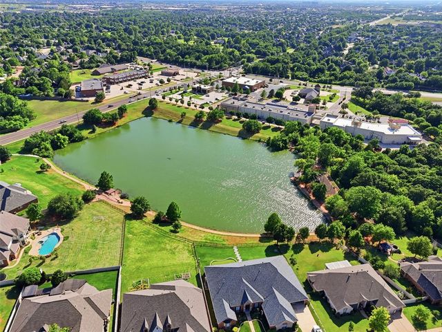 600 NW 160th Street, Edmond, OK 73013