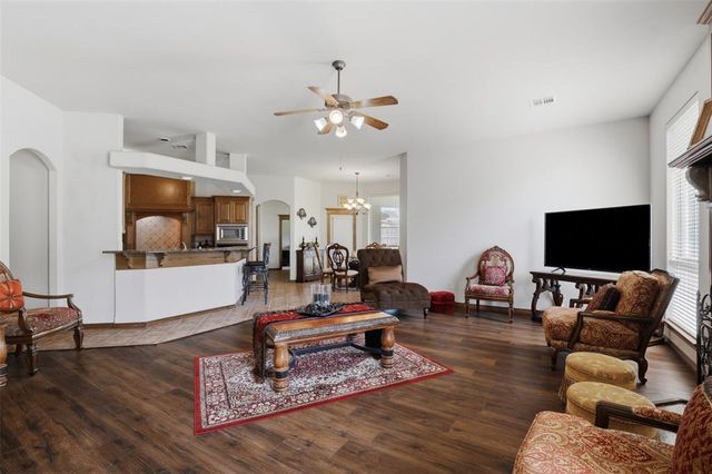 600 NW 160th Street, Edmond, OK 73013