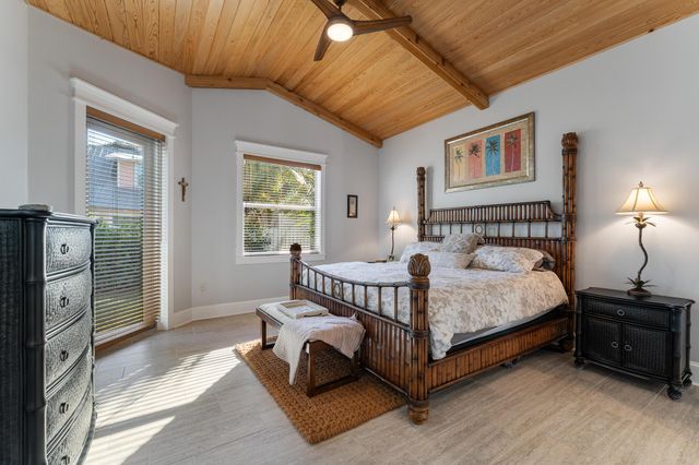 1002 SE Riverside Drive, Stuart, FL 34996