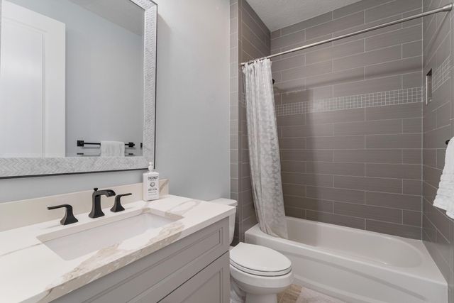 1002 SE Riverside Drive, Stuart, FL 34996