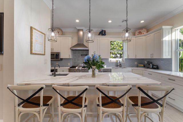 1002 SE Riverside Drive, Stuart, FL 34996