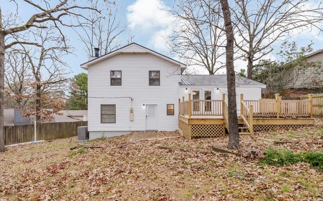 14 Marble Ct, Little Rock, AR 72212