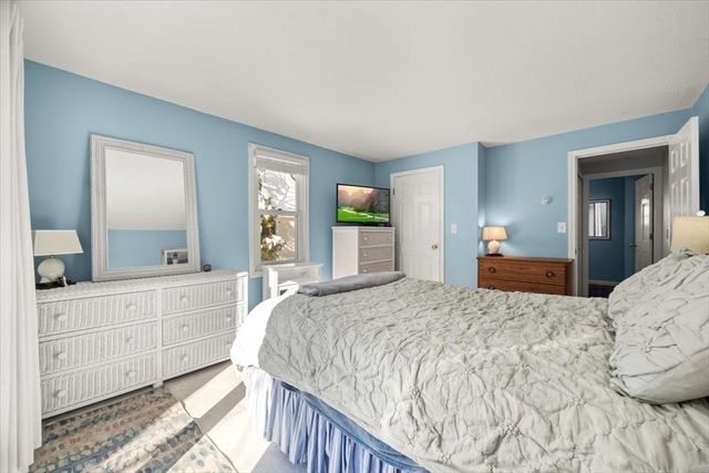 14 Cedarledge Vlg 14, Cohasset, MA 02025