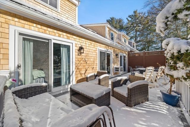 14 Cedarledge Vlg 14, Cohasset, MA 02025